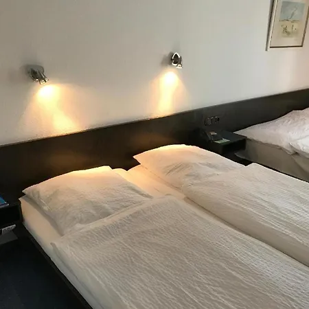 イン Gaestehaus Hein *