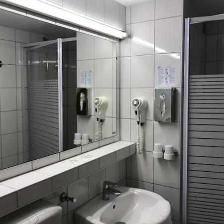 Gaestehaus Hein ボッパルト