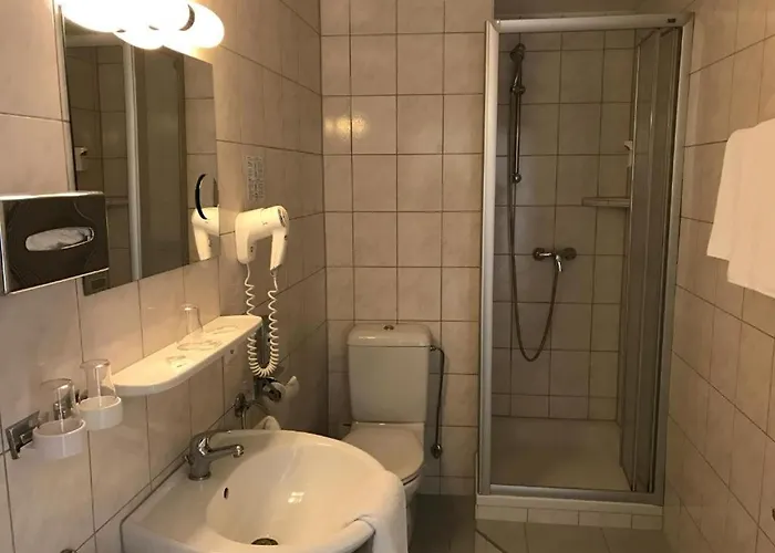 Gaestehaus Hein 宾馆 *